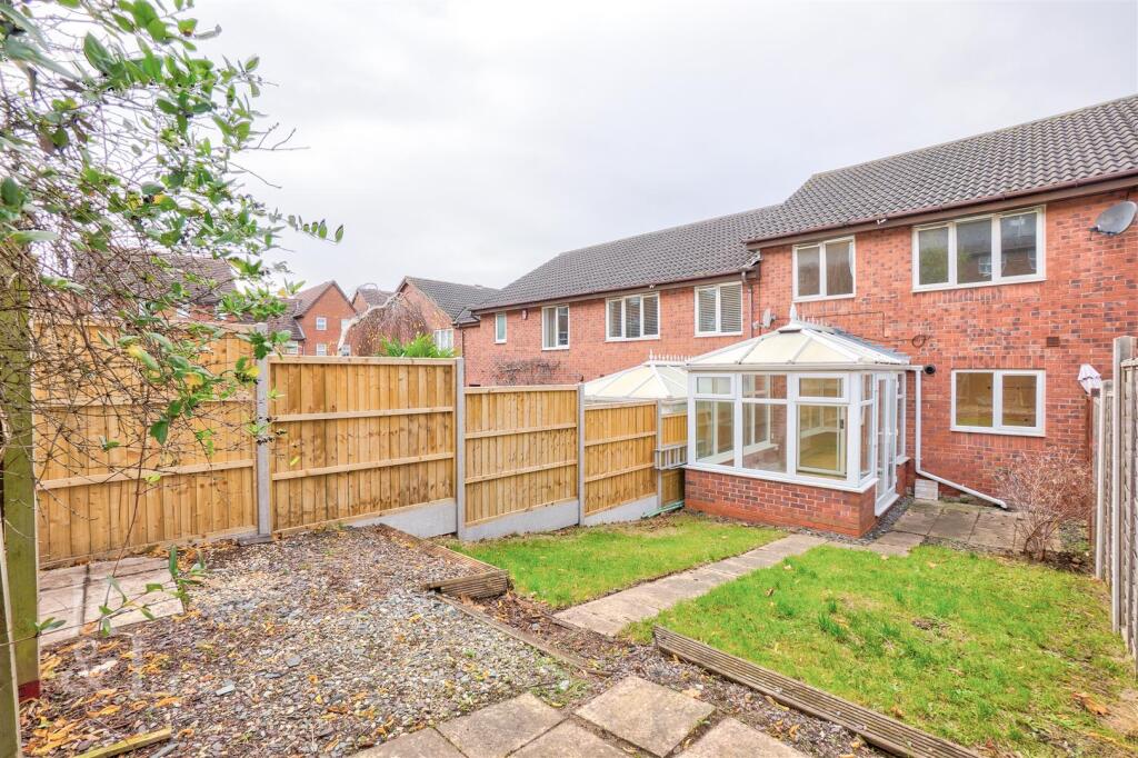 20 Balmoral Close (18).jpg