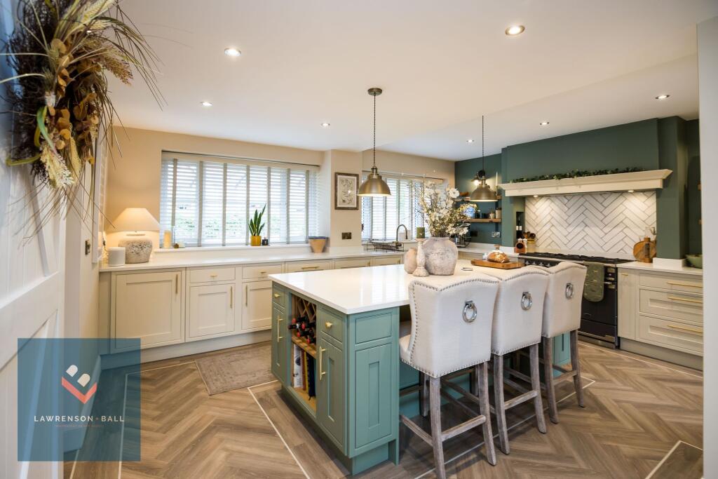 Kitchen/Breakfast Room
