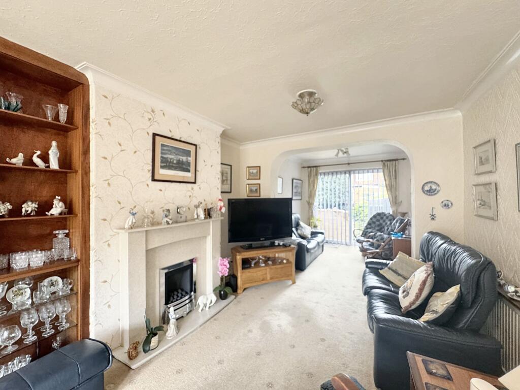 Lounge/Sitting Room