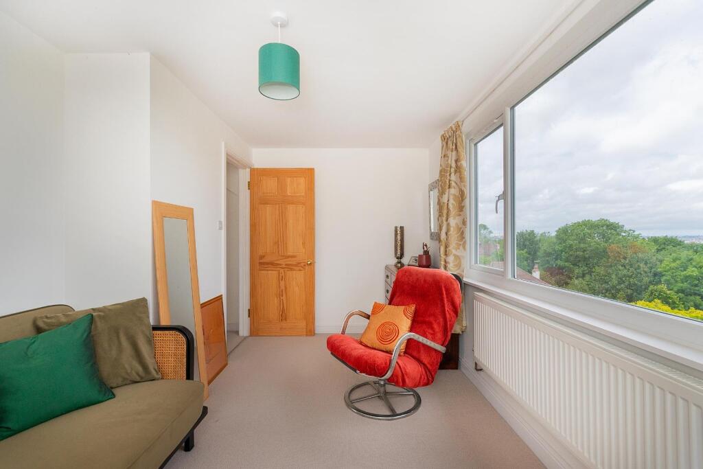 1S5R1KE - Bedroom J.jpg