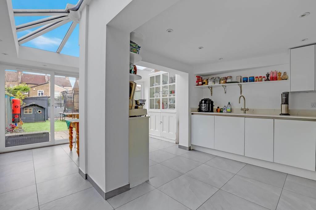 12-84b1JHHGLL - 6...