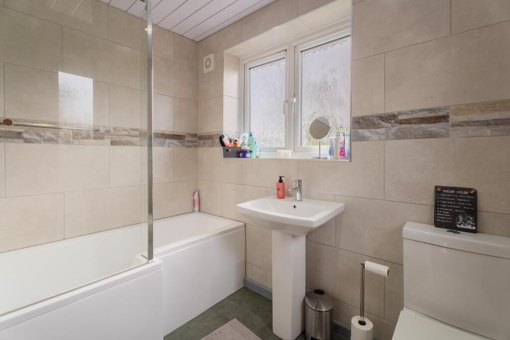 Eaton Crescent-1.jpg