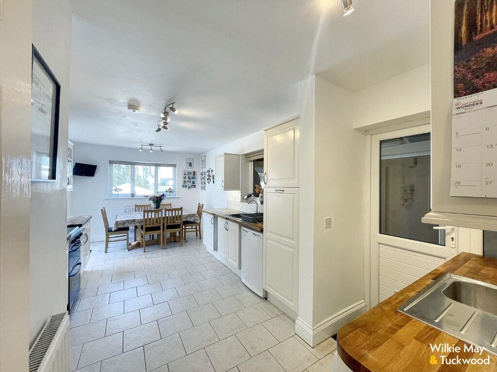 Kitchen diner