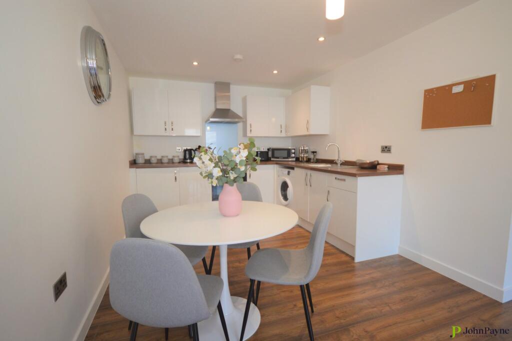 Dining Kitchen Area