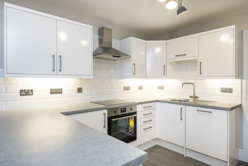 Ashgrove-House-003