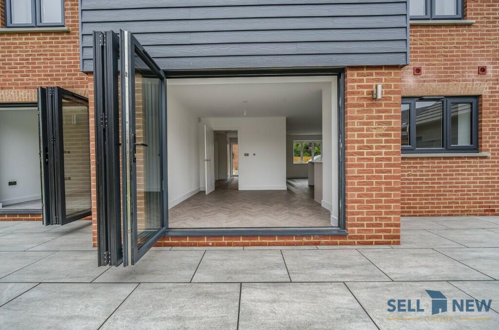Bi-fold doors 