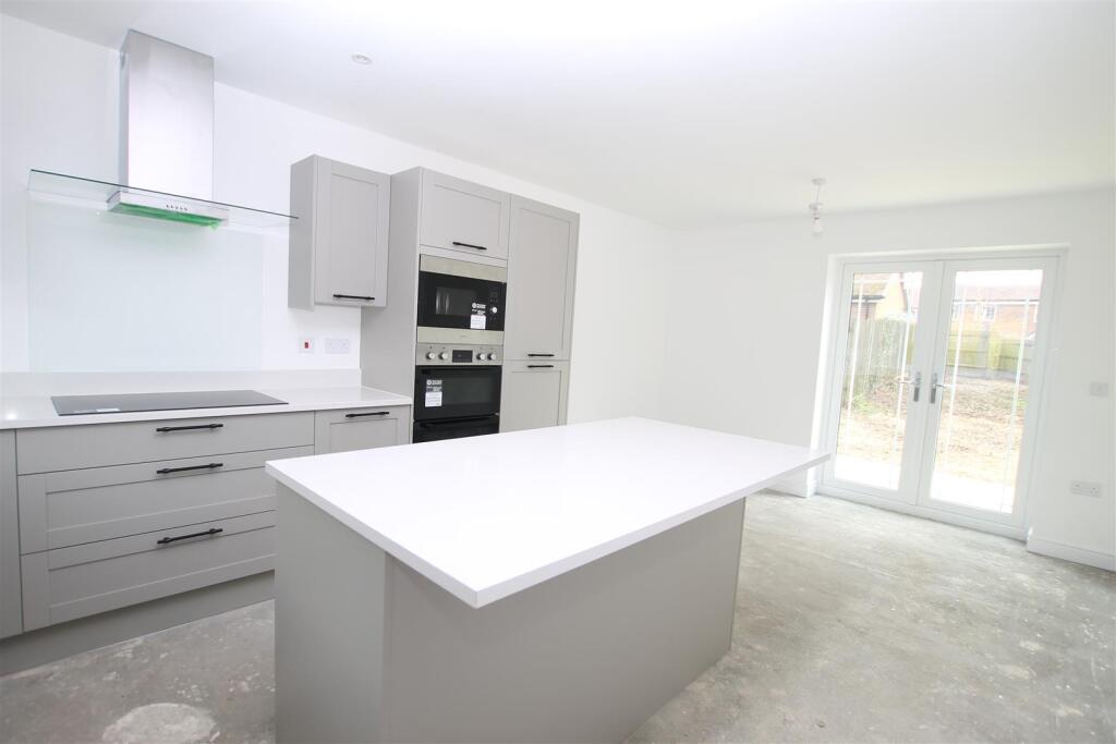 St Johns Road - Kitchen 2.JPG