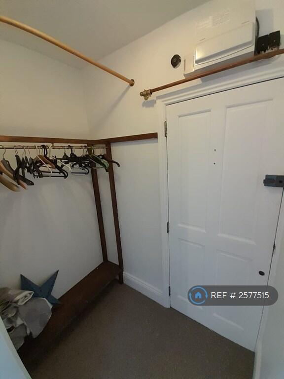 Entrance Lobby And Wardrobe