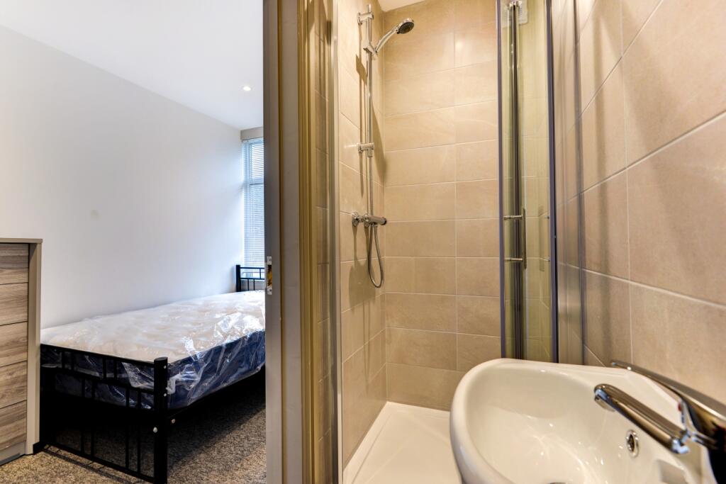 35 Sutherland Road-29