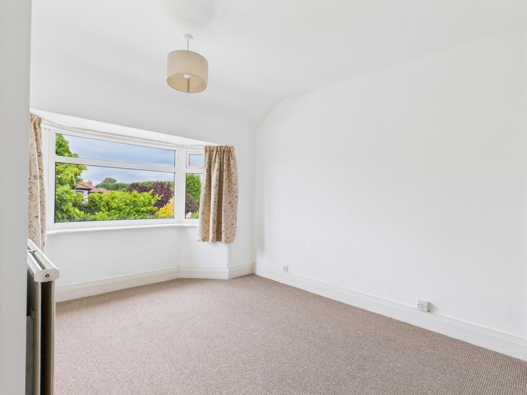 CAM03729G0-PR0069-STILL002