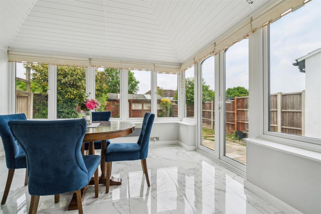 131 Aragon Road, SM4 Dining Room 2.jpg