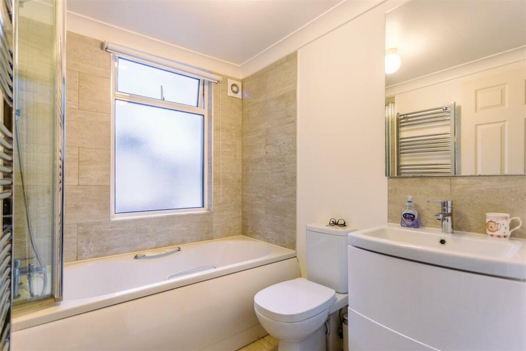 MB_oakfield road_finsbury park_davies davies_12.jp