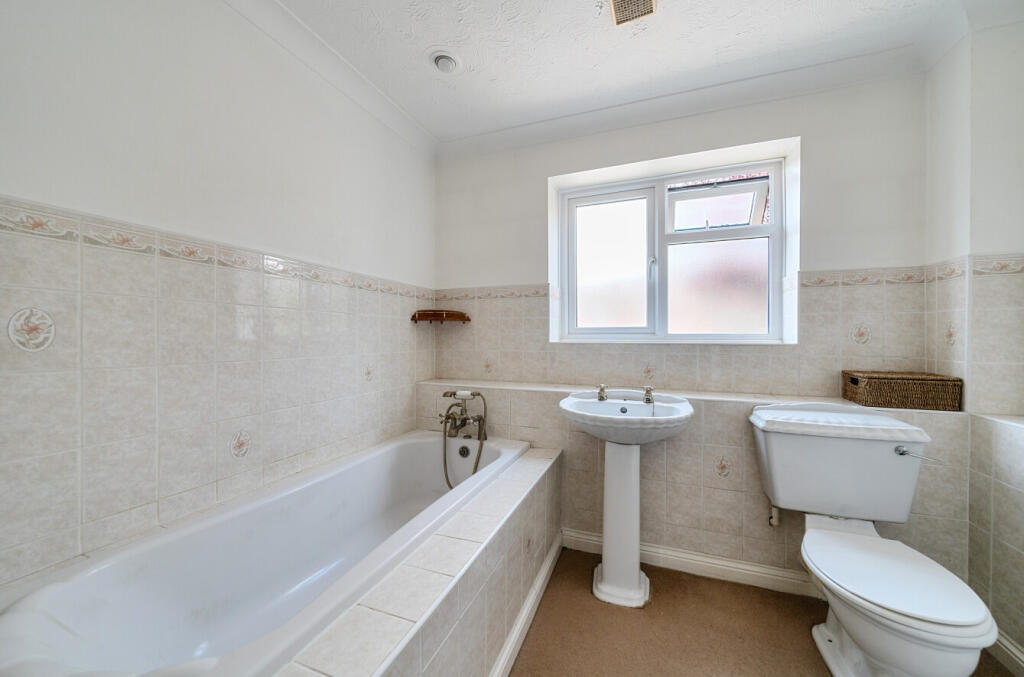 1301887-11-683d72...