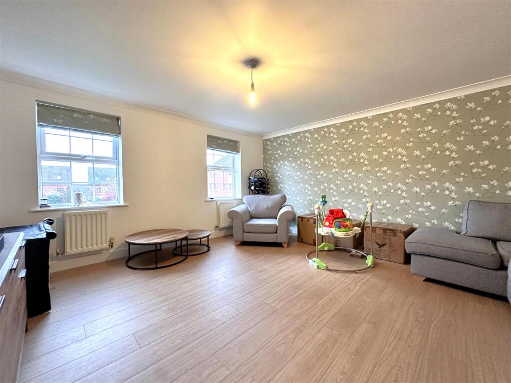 Large Living Room 665