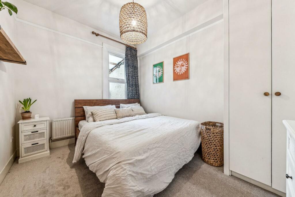 Bedroom.jpg