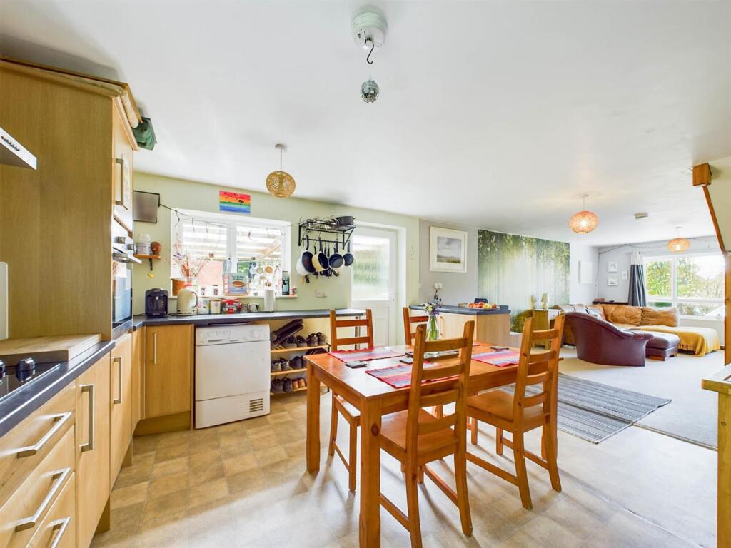 Kitchen Dining Annexe