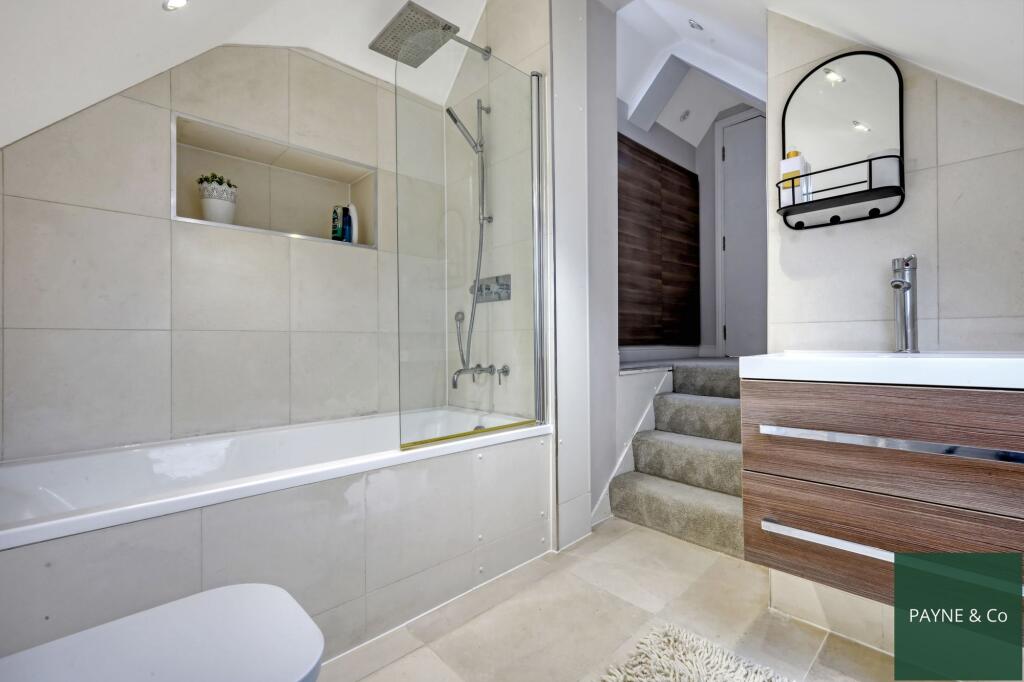 First Floor Shower/WC