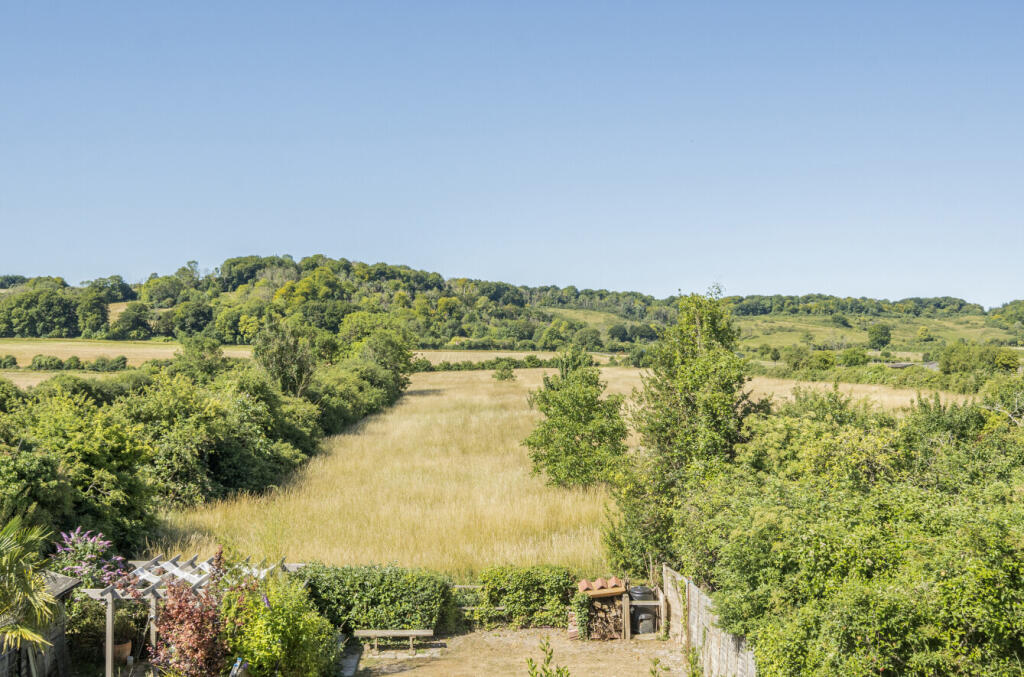 1318404-15-686651...