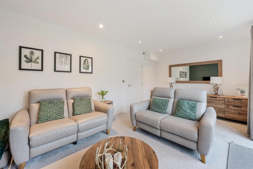 ALL SAINTS GARDENS (21).jpg