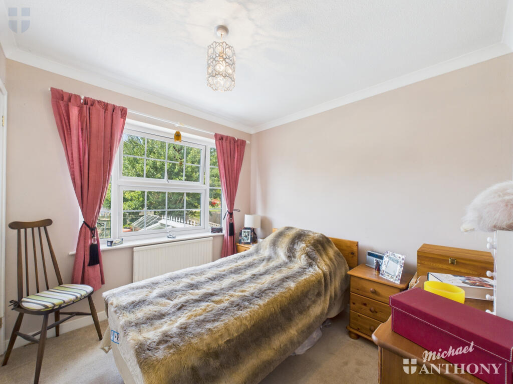 CAM03218G0-PR0737-STILL004