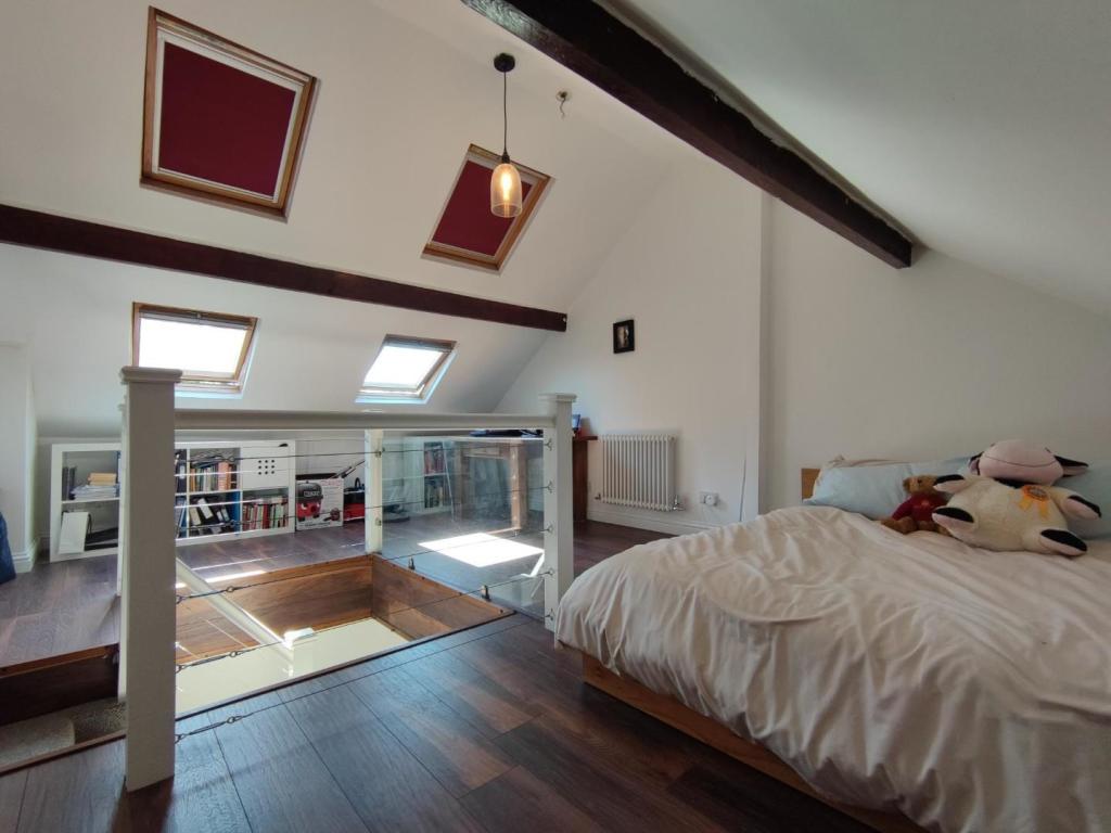 Loft Room / Bedroom 3