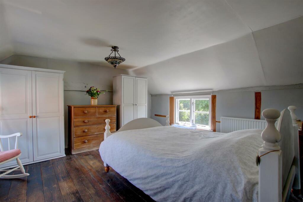 Linnett Cottage (35).jpg