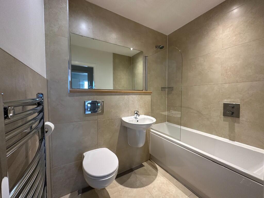 Main bathroom