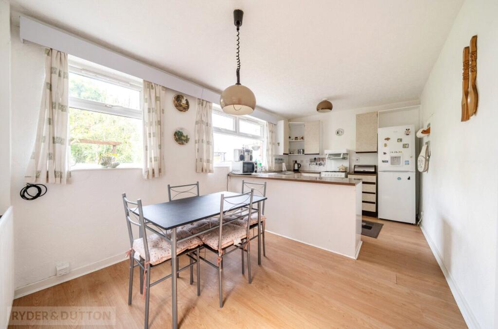 Kitchen/Dining