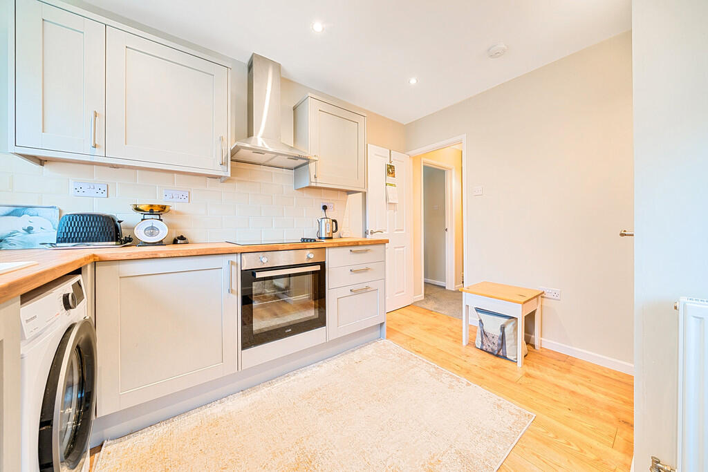 1302782-16-684186...