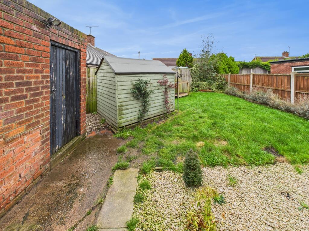 CAM04233G0-PR0046-STILL034