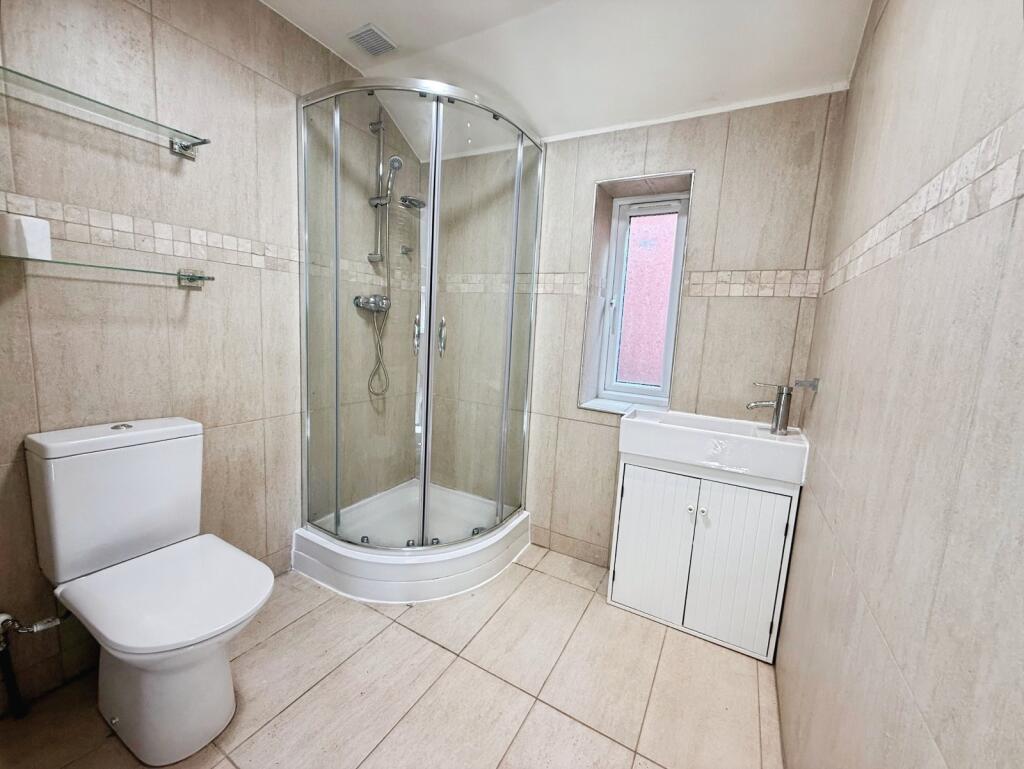 En-Suite 3