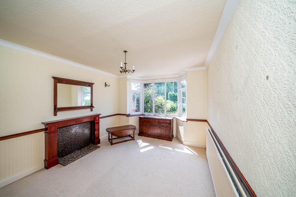 Webbs Estate Agents.jpg
