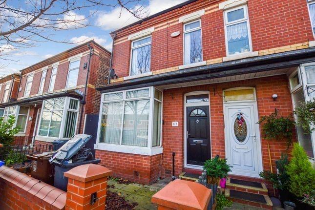 Charming red-brick terraced house with a well-m...