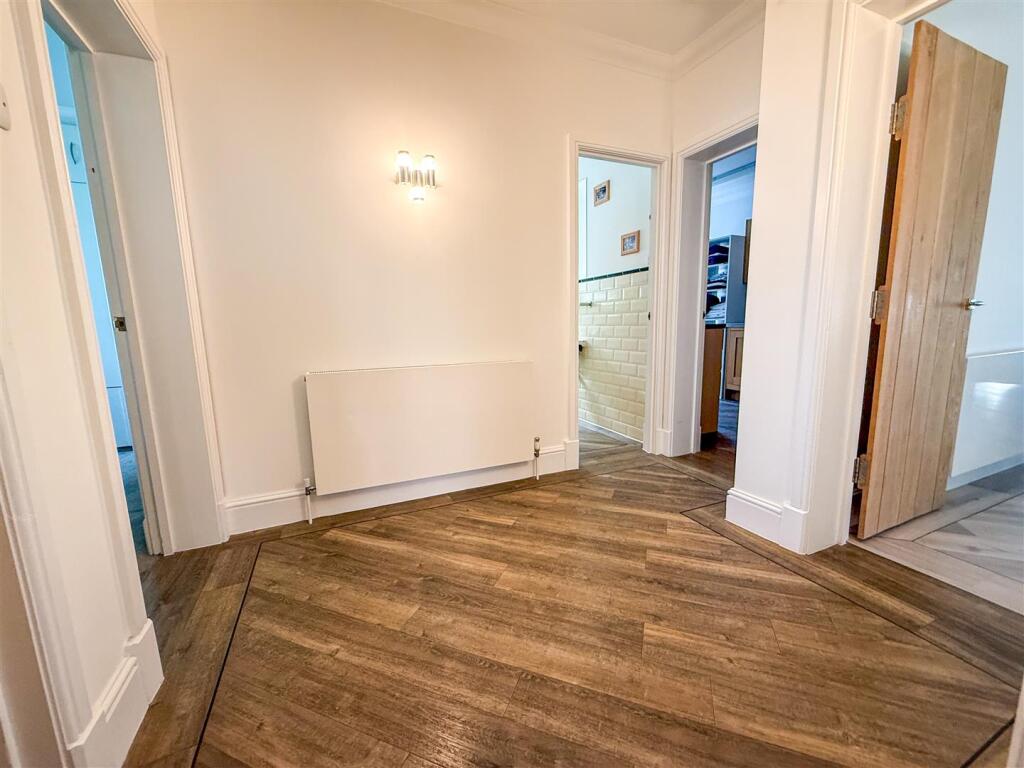 INNER HALLWAY