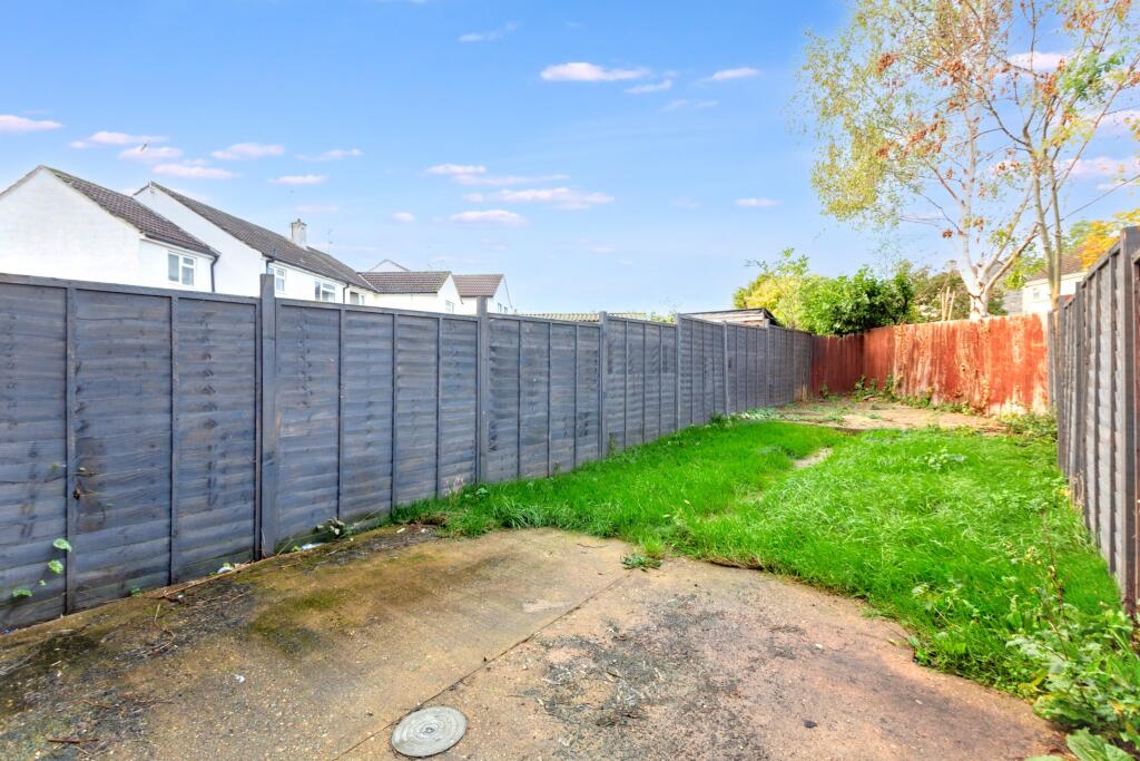 8 Haddington Way, Aylesbury, Buckinghamshire, HP20 1HH