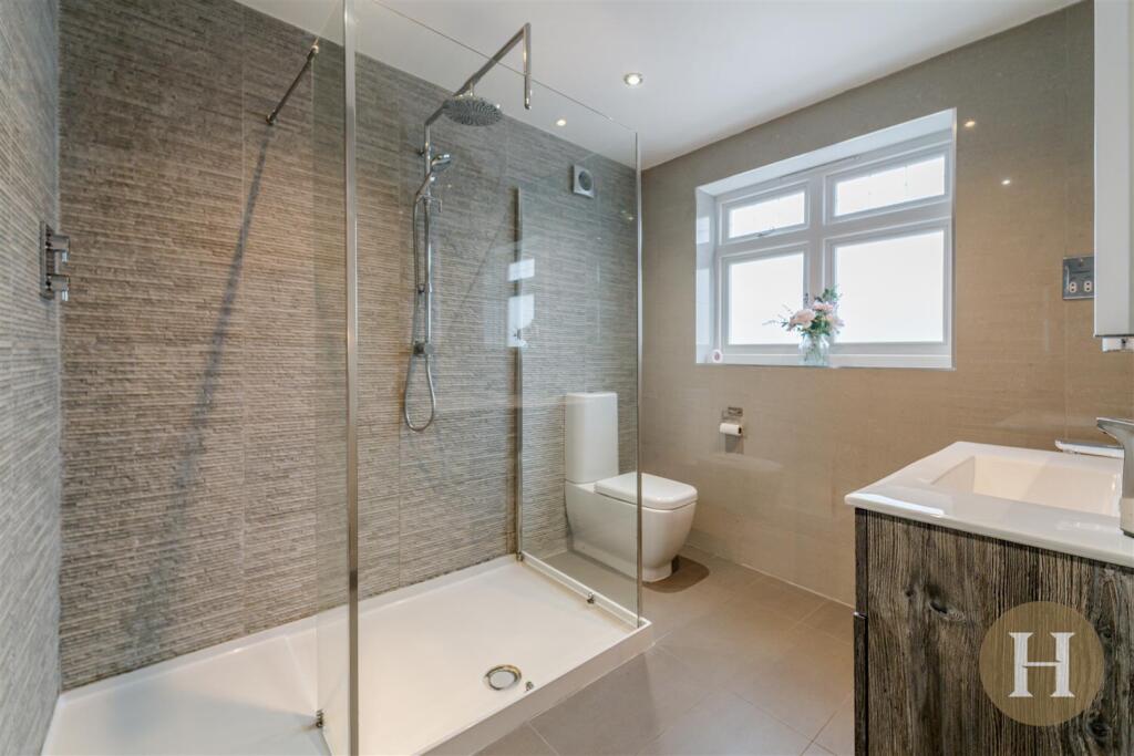 Hadleigh Estate Agents-74.jpg