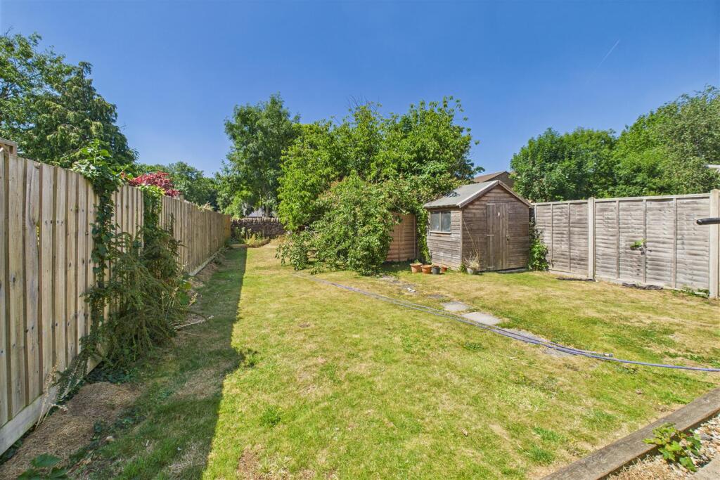 42 Frome Valley Road, Frenchay, Bristol BS16 1HE |
