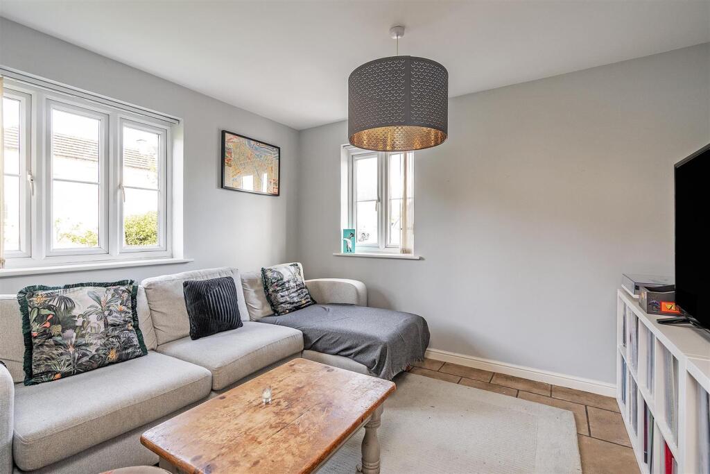 294 Wharf Lane-5_lo.jpg