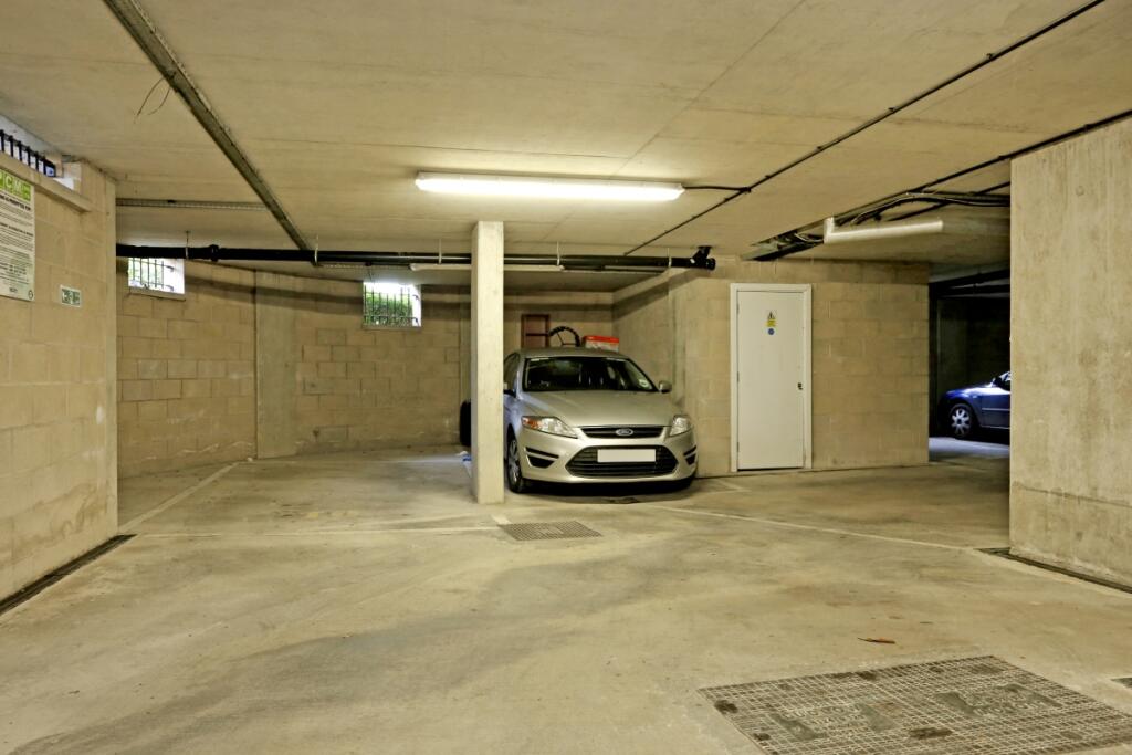 9 Ream Court 1370...