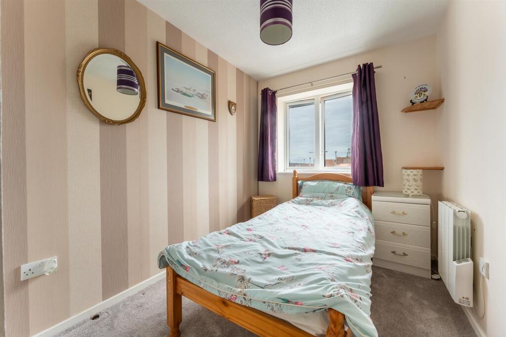 Birnbeck Court 4.jpg
