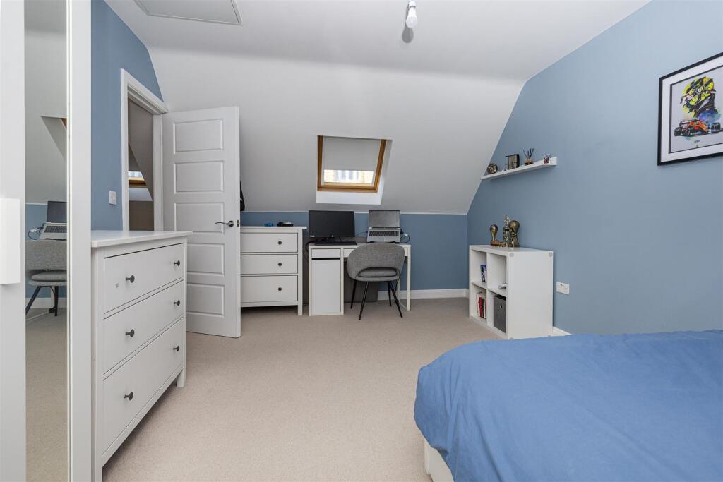 Bramleys Estate Agents - Wadsworth Fold - Lindley 