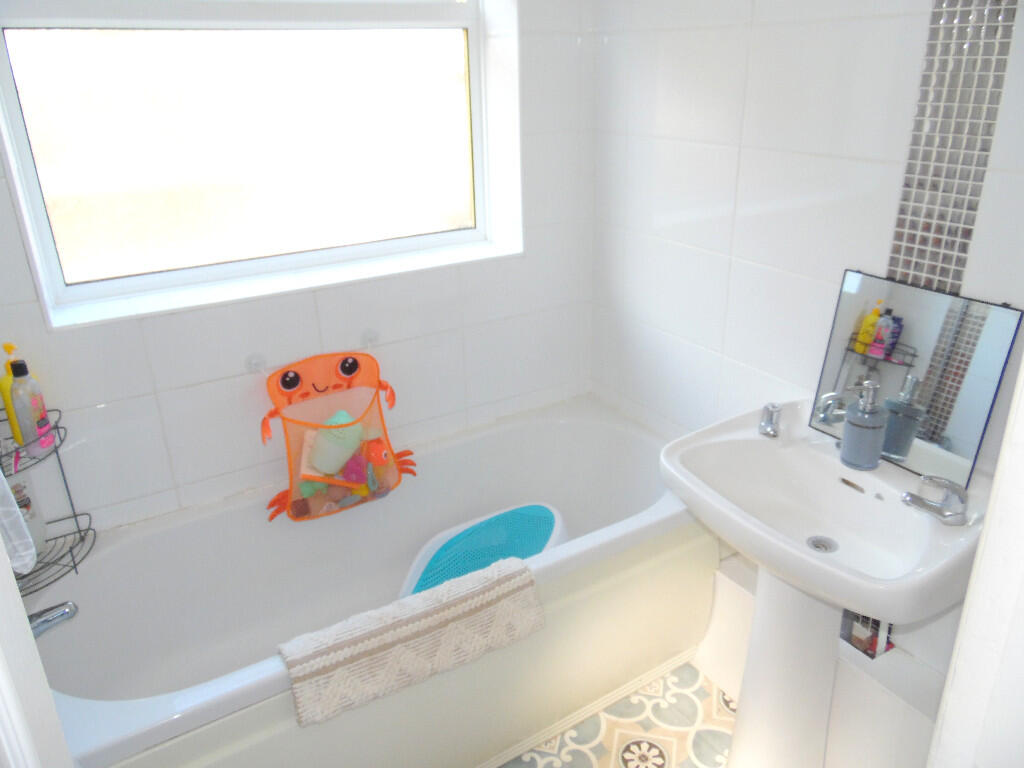 DOWNSTAIRS BATHROOM