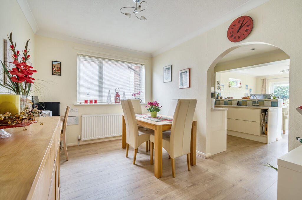 1375198-21-690394...