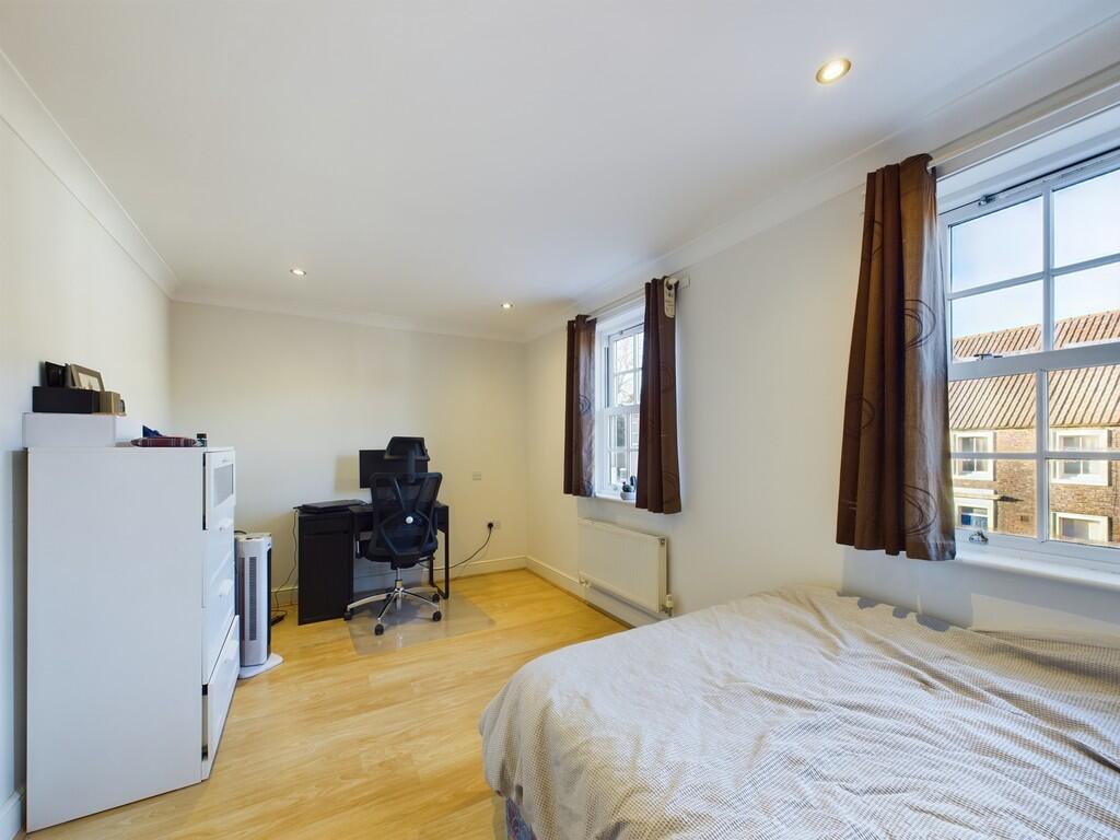 CAM01835G0-PR0146...