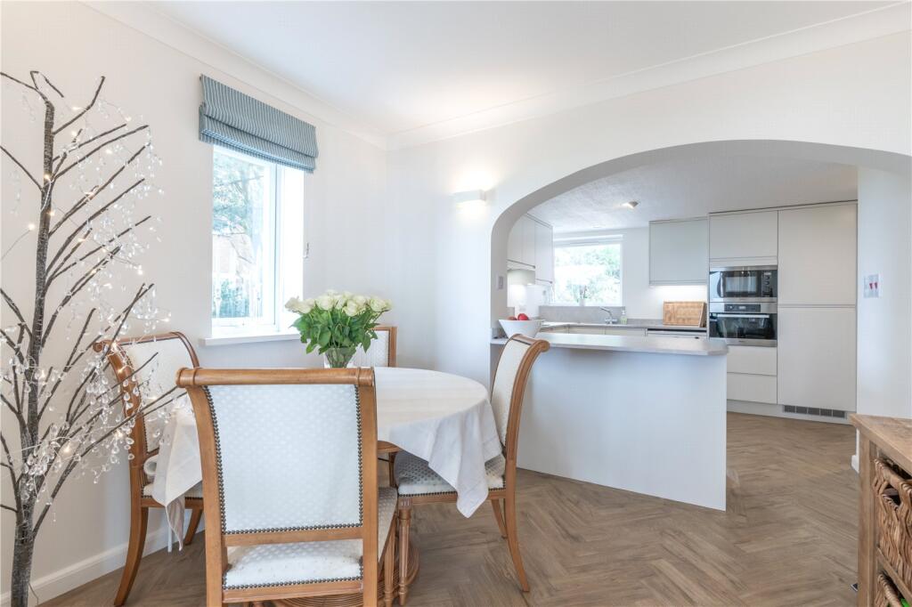 Breakfast Room
