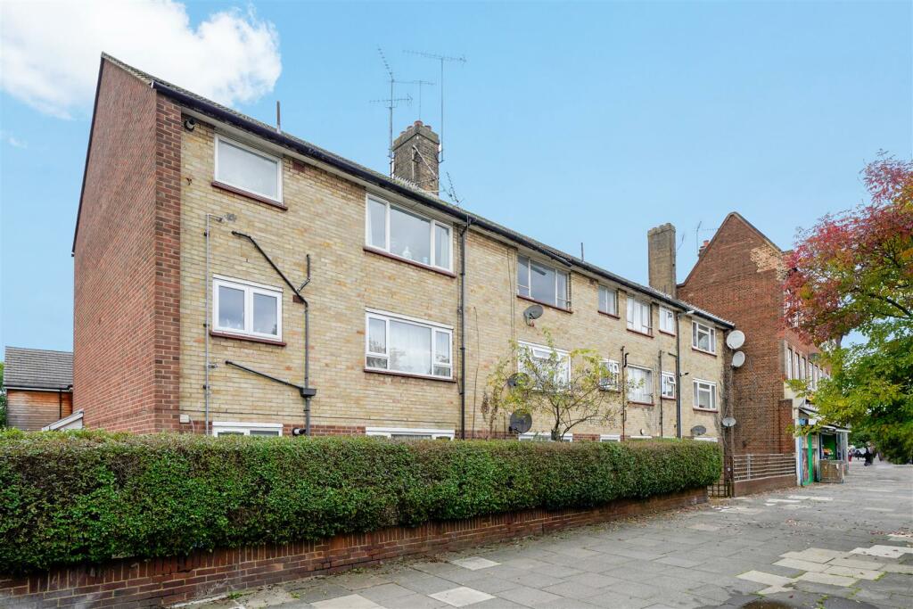 3 Sheppards Court, Horsenden Lane North - z4Y9QHIz