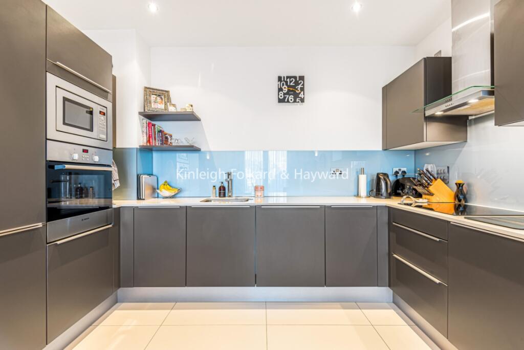 9f3cf2a3-aa88-474...