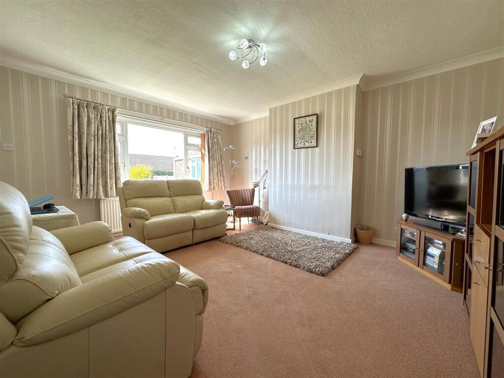 Lounge Aspect Two 419