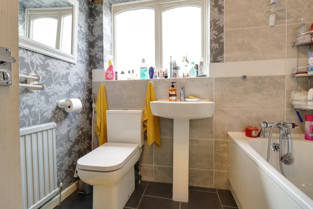 Family Bathroom III.jpg