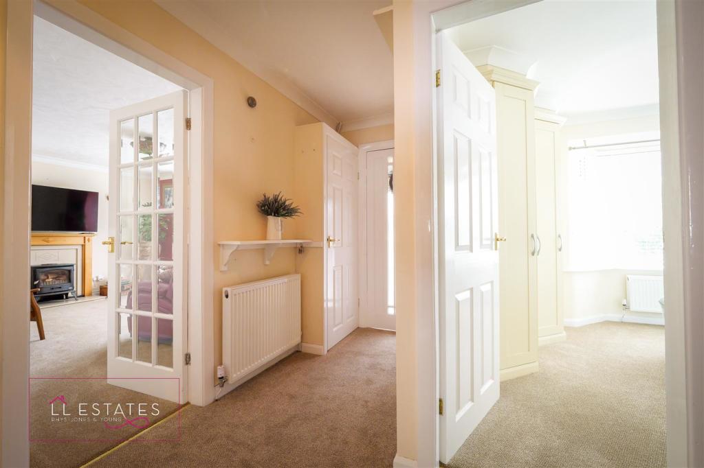 hallway 27.jpg